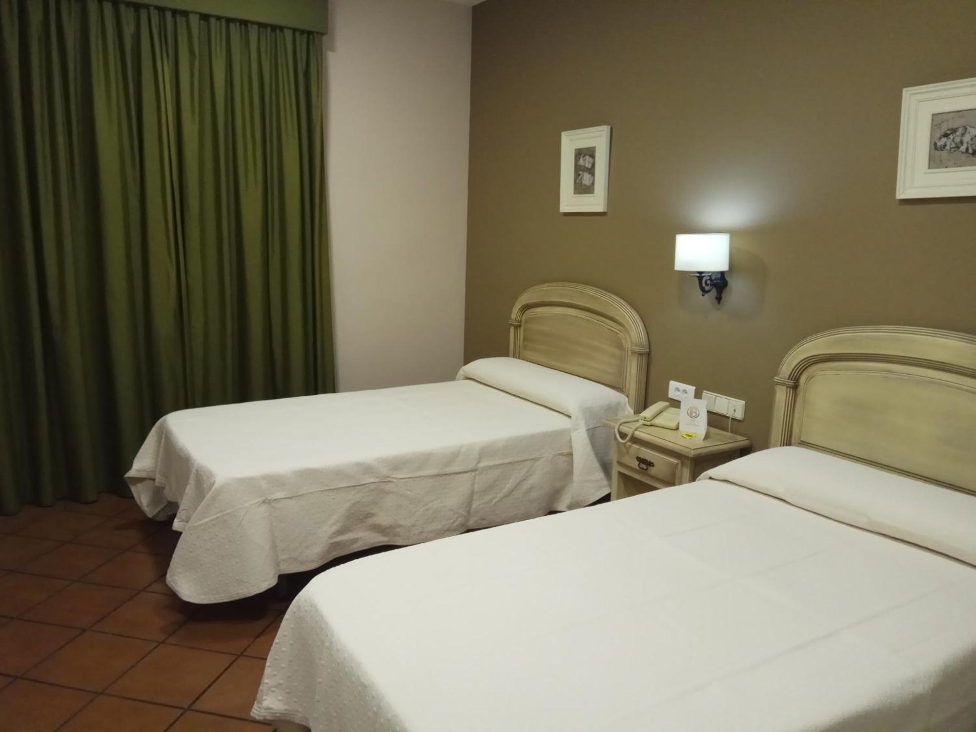 Los Bronces Lucena Ngoại thất bức ảnh